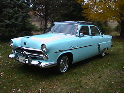 1952 Ford Customline 4 Door – Old Time World